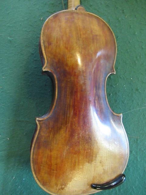 A cased violin, together with a Hill & Son bow. - Image 26 of 48
