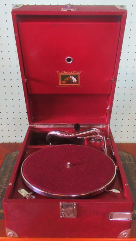 'His Master's Voice' gramophone, bearing the label and logo The Gramophone Company Limited, Hayes,