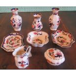 Eight pieces of Masons Mandalay pattern china.