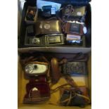 A large collection of vintage cameras, to include: folding Vest camera, bakelite Coronet camera,