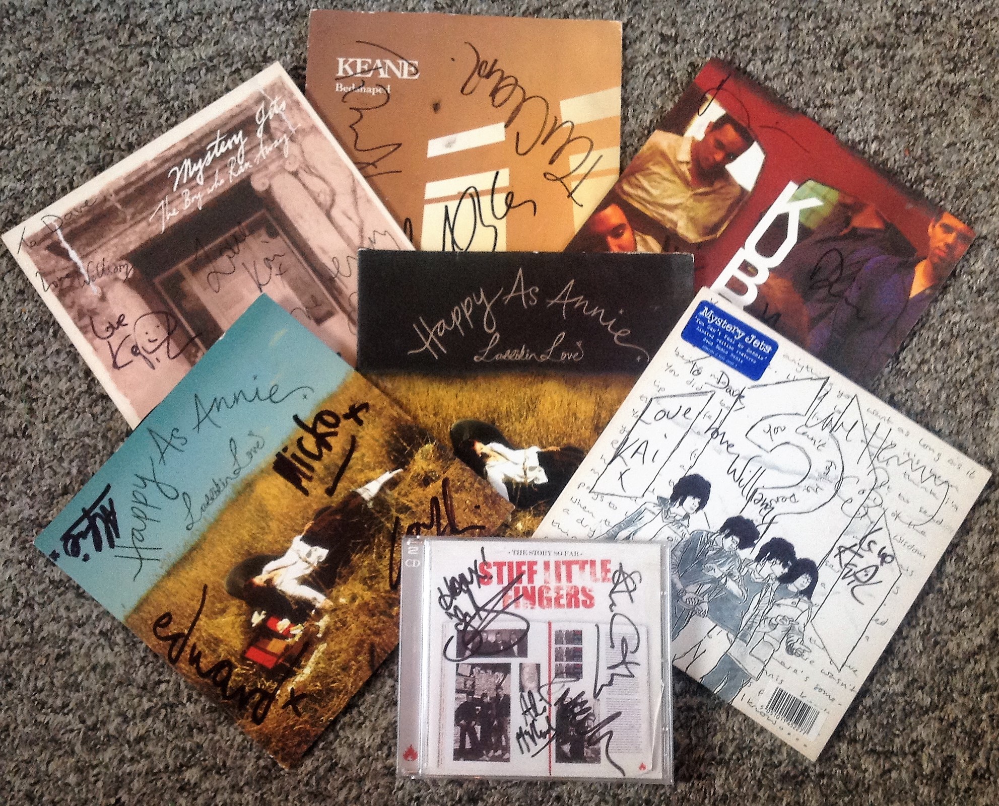 Music collection 7 signed record and cd sleeves includes vinyl records and disc signatures include