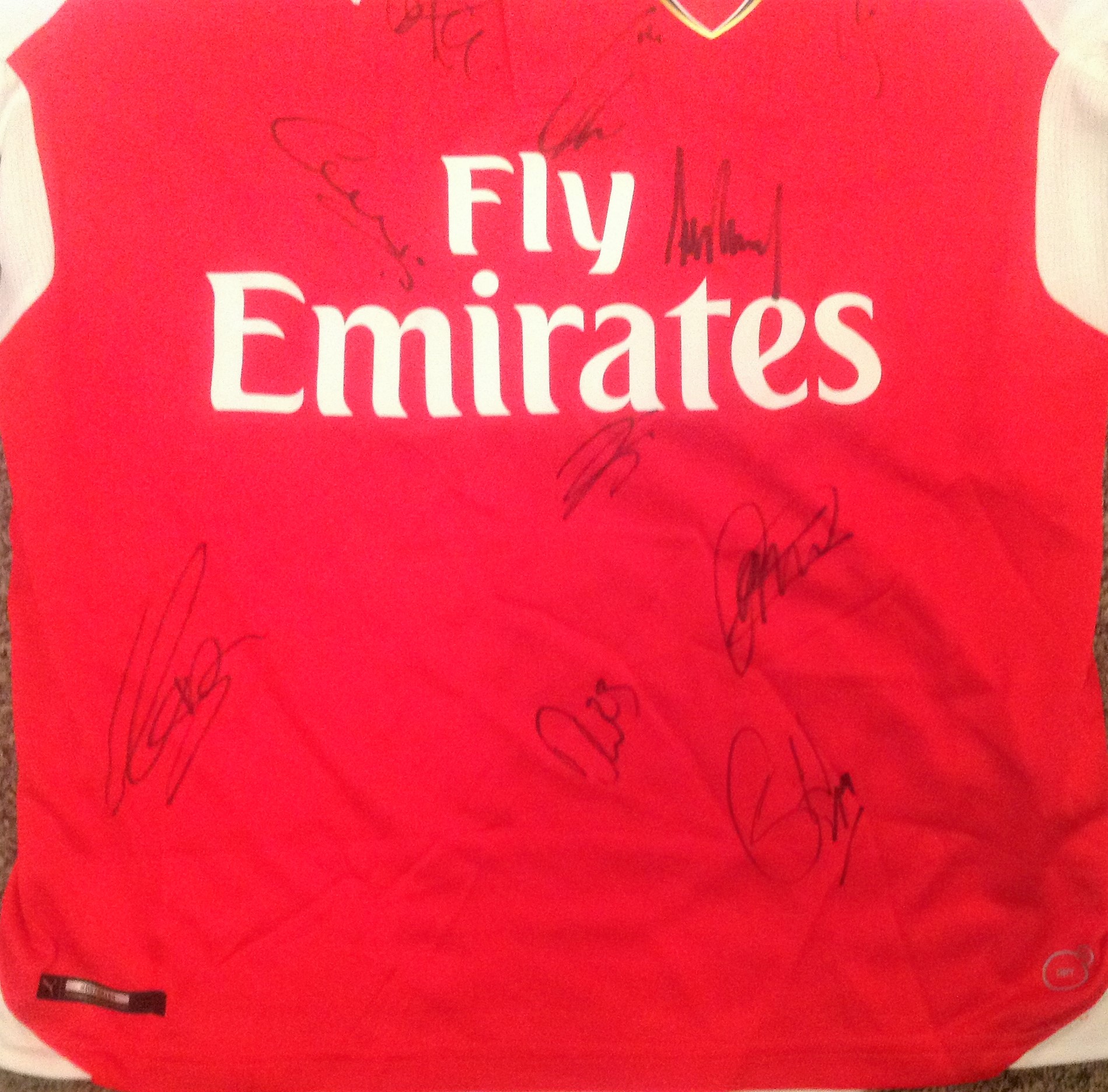 Football Arsenal FC signed home shirt signed by 11 current and past players signatures include - Image 3 of 3