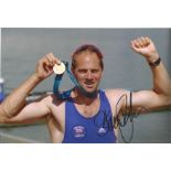 Olympics Sir Steve Redgrave 12x8 Signed Colour Photo Pictured After Winning Olympic Gold At The 2000