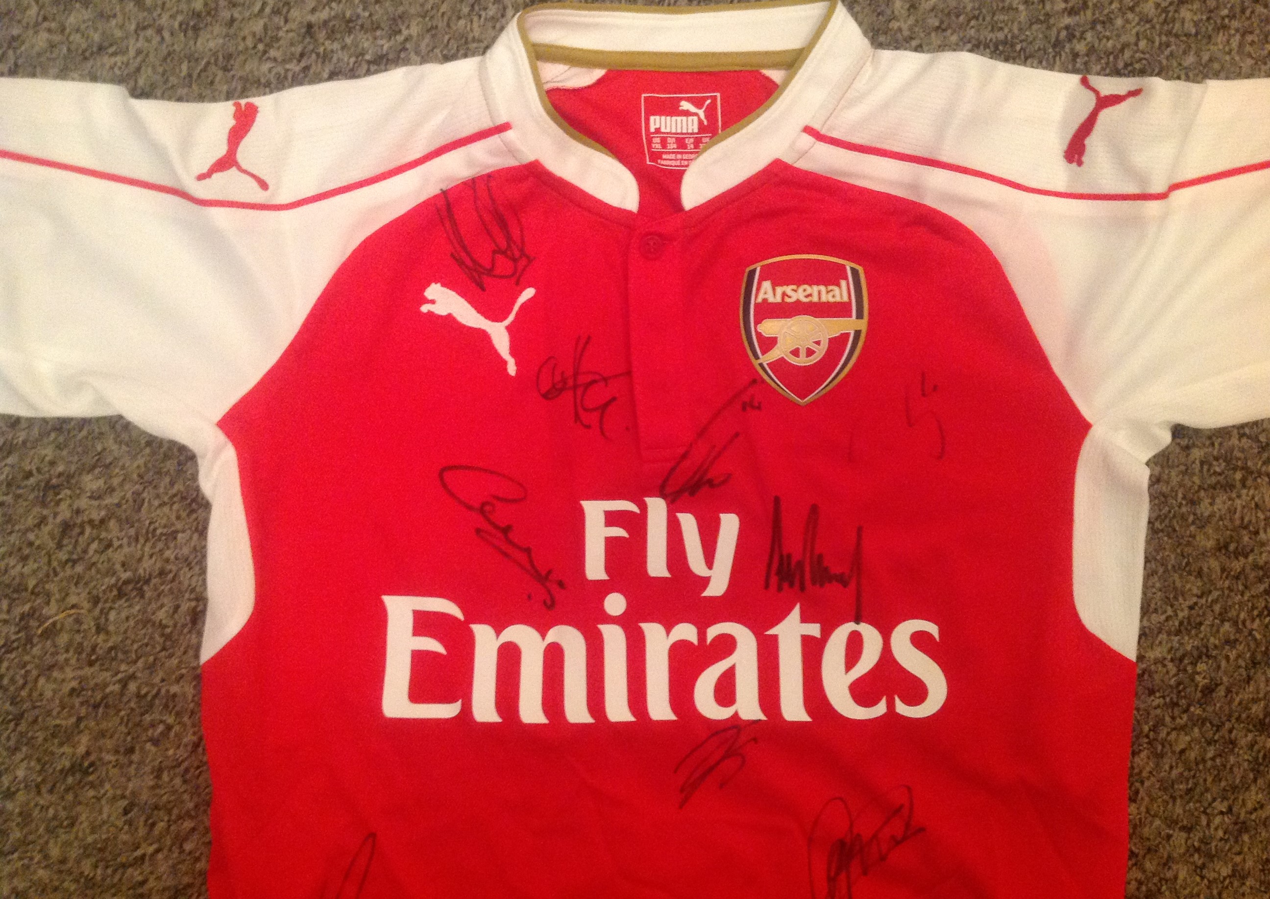 Football Arsenal FC signed home shirt signed by 11 current and past players signatures include - Image 2 of 3