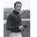 Autographed 16 x 12 photo, BERT TRAUTMANN 1950, a superb image depicting the Manchester City