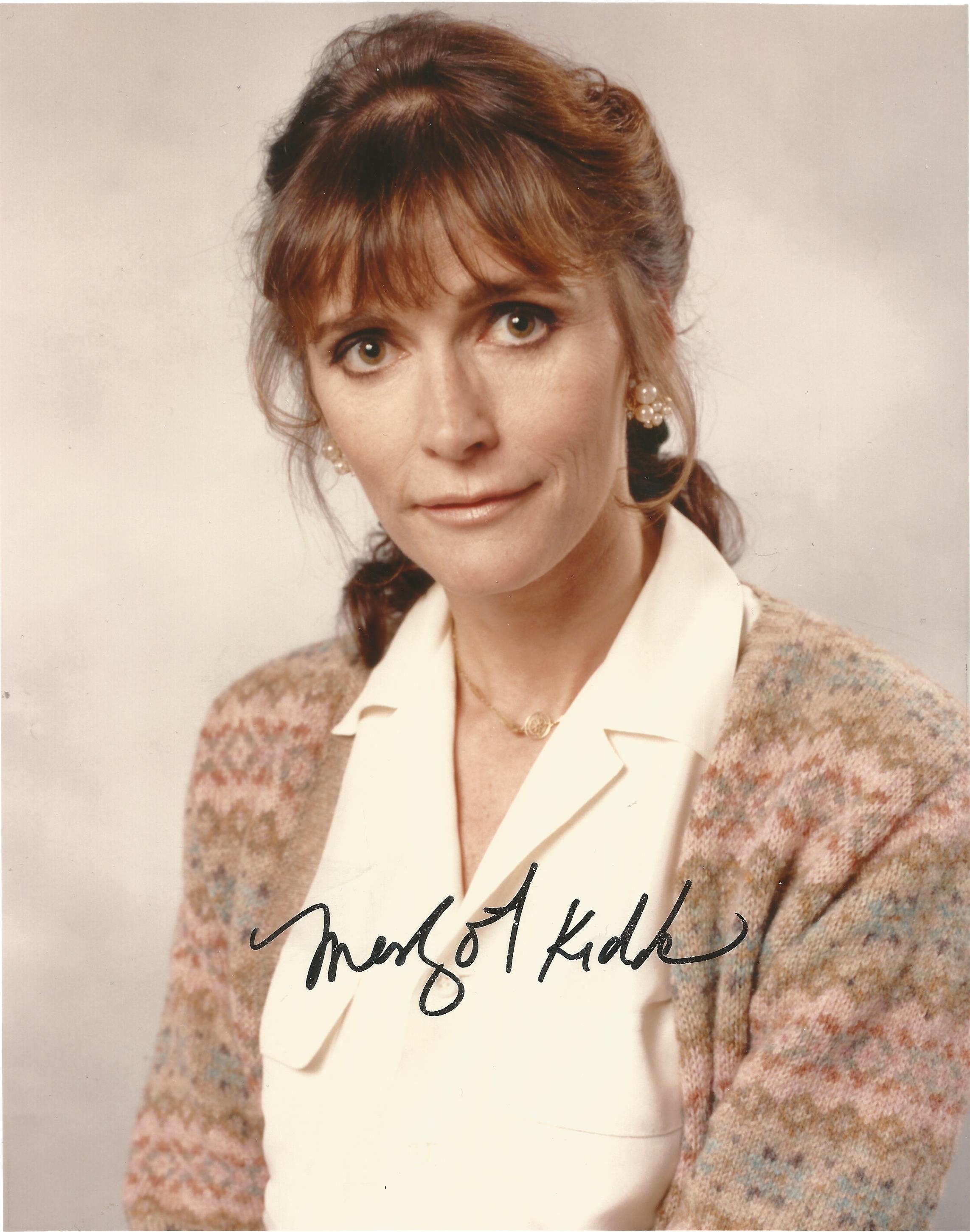 Margot Kidder signed 10x8 colour photo. (October 17, 1948 - May 13, 2018),, was a Canadian-