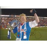 Autographed 12 x 8 photo, COLIN HENDRY, a superb image depicting the Blackburn Rovers captain