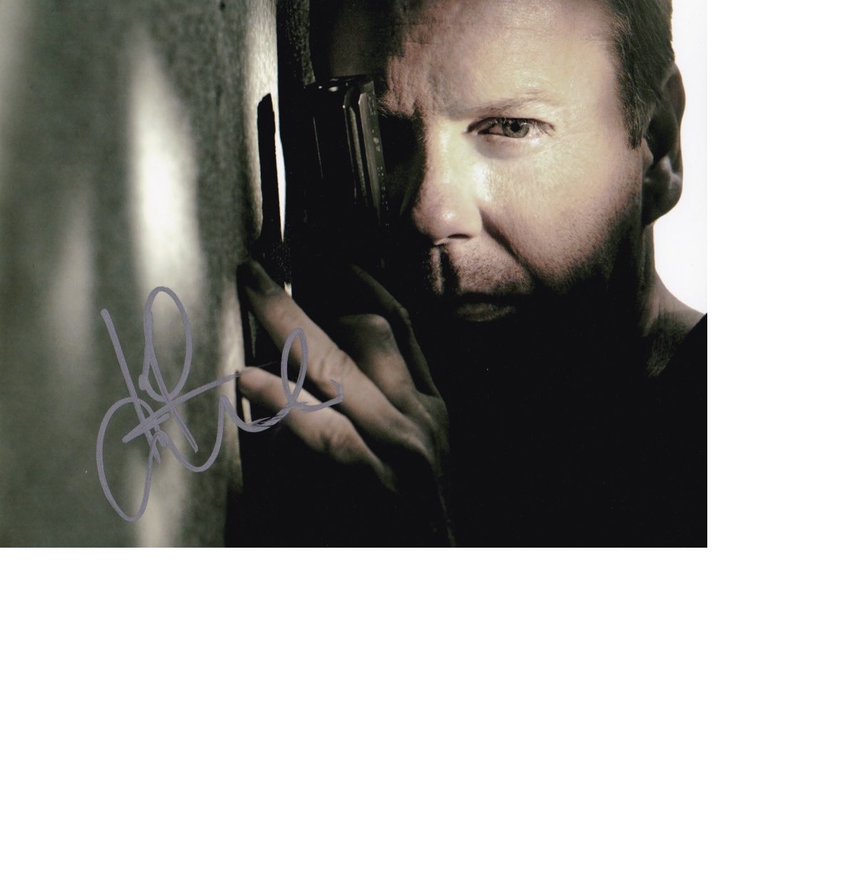 Kiefer Sutherland Signed 8 x 10 inch Photo. Good Condition. All signed pieces come with a
