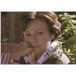 Julie Walters signed 10 x 8 colour Photoshoot Landscape Photo, from in person collection autographed
