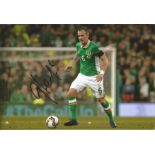 Glenn Whelan Signed Ireland 8x12 Photo. Good Condition. All signed pieces come with a Certificate of