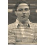 Bobby Johnstone signed 8x5 b/w newspaper photo. (7 September 1929 - 22 August 2001) was a Scottish
