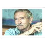 Edward Albee playwright signed 6 x 4 colour photo. Comes with biography print out. Good Condition.