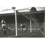 Football Autographed 12 X 8 Photo, Nat Lofthouse, A Superb Image Depicting The Centre Forward And