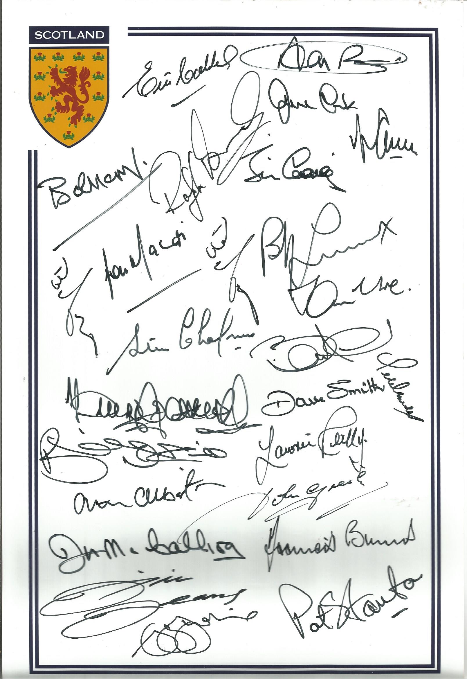 Football Autographed 12 X 8 Photo, Scotland, A Superbly Designed Photo With The Scotland Crest And