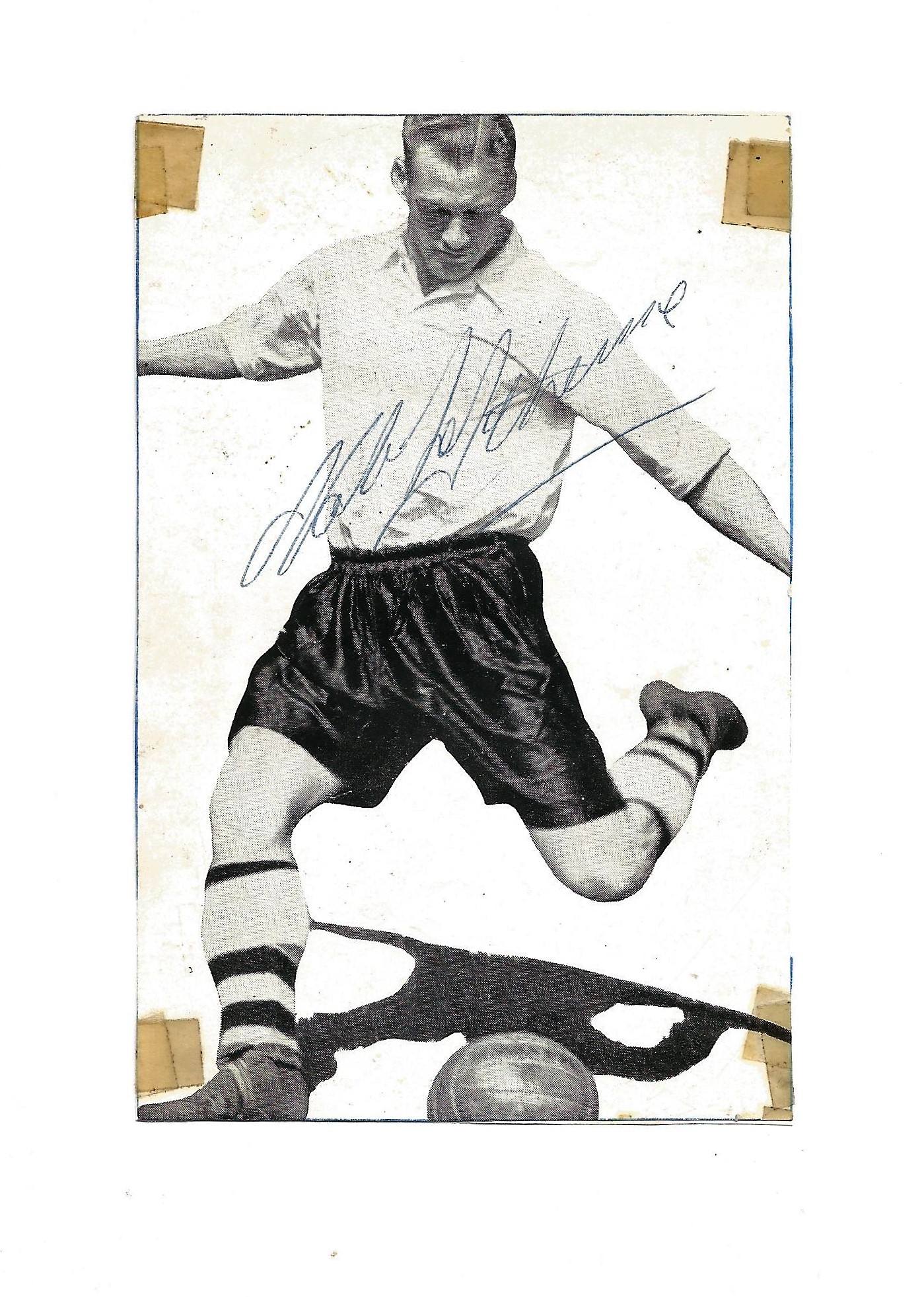 Nat Lofthouse 3x5 signed b/w vintage newspaper photo. Nathaniel Lofthouse OBE (27 August 1925 – 15