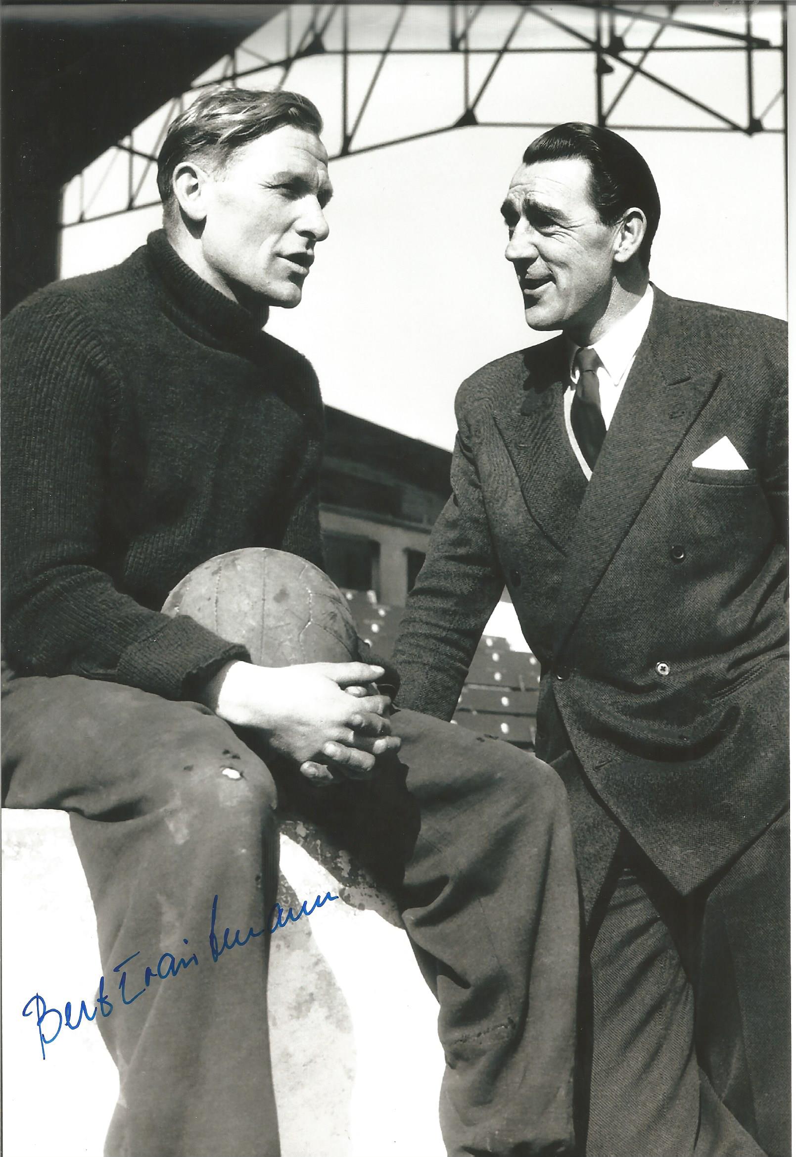 Autographed 12 x 8 photo football, BERT TRAUTMANN, a superb image depicting legendary goalkeeper