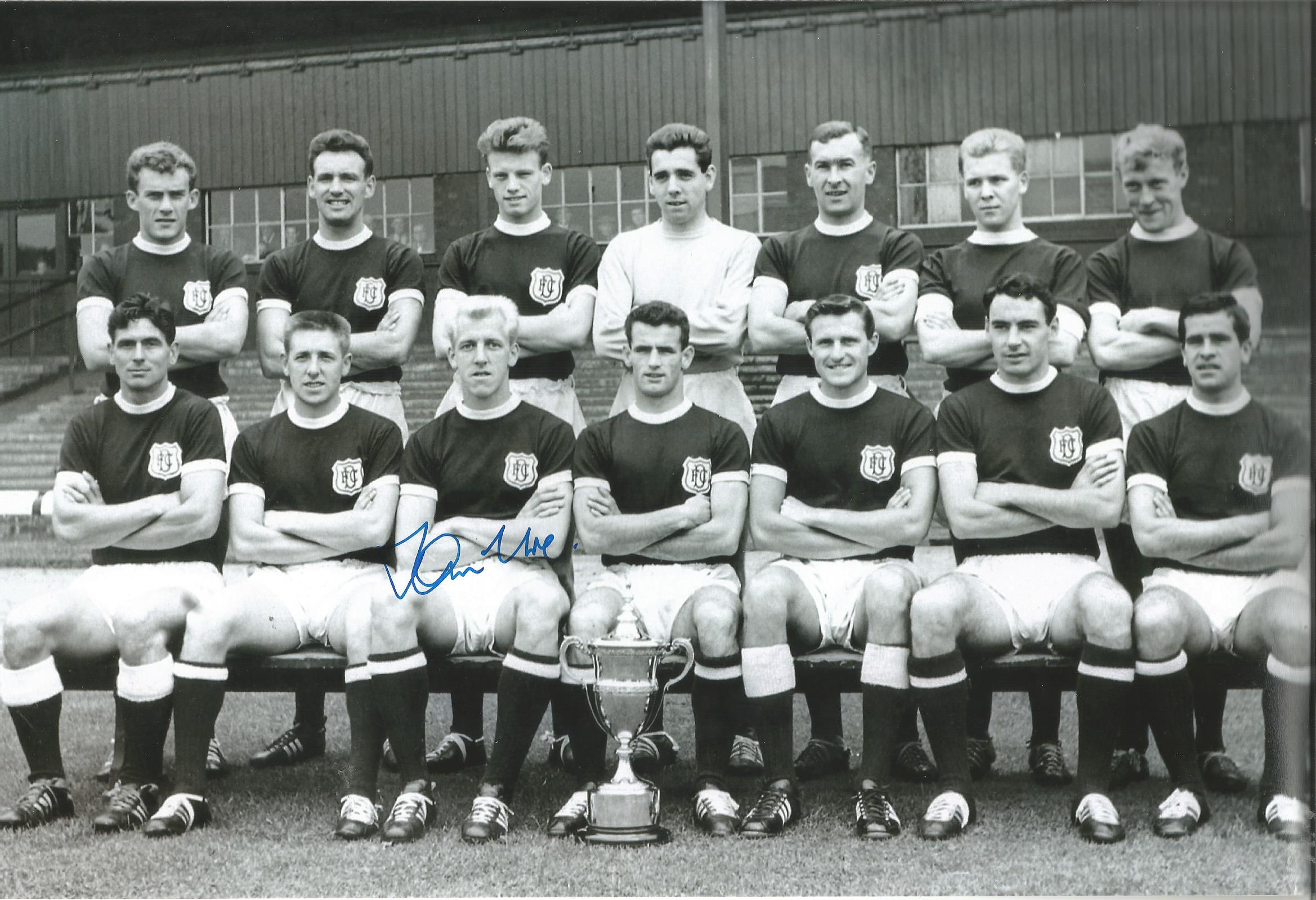 Autographed 12 x 8 photo football, IAN URE, a superb image depicting Dundee's squad of players