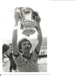 Alan Sunderland Signed Arsenal 1979 Fa Cup Photo . Good Condition. All signed pieces come with a