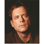 Greg Kinnear signed 10x8 colour photo. American actor and television personality. He was nominated