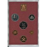 UK GB 1979 Proof coin set, mounted in a plastic display case, with a protective outer case. The