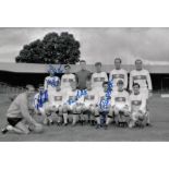 B/W Photo 12 X 8, Depicting Plymouth Argyle's New Manager Malcolm Allison Posing With His Squad Of