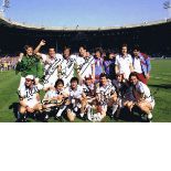 Col Photo 16 X 12, Depicting West Ham United Players Celebrating With The Fa Cup After A Memorable