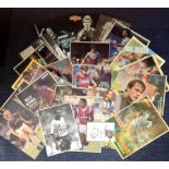 Football West Ham United collection includes over 20 signatures of Hammer legends including Harry