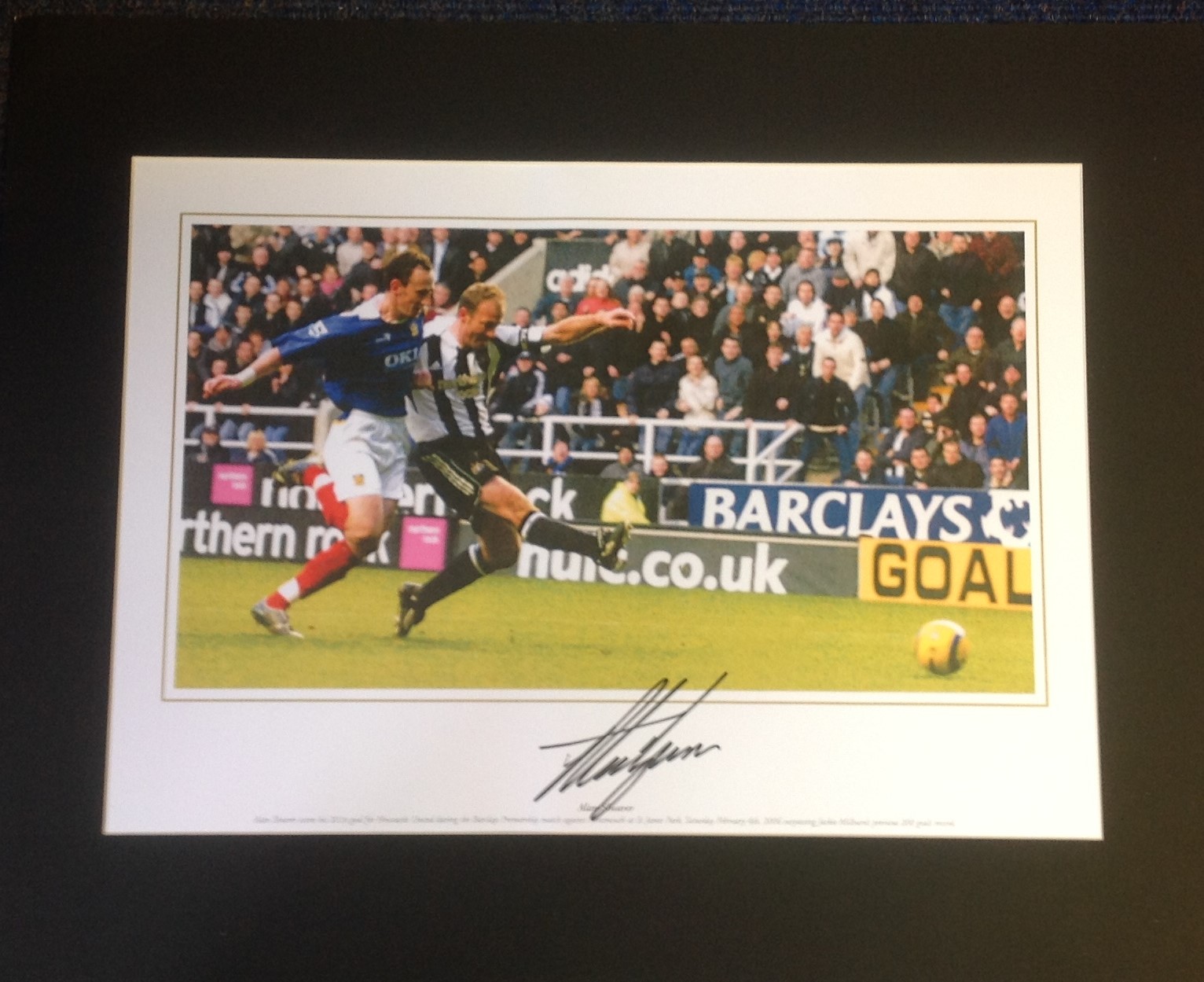 Football Alan Shearer signed 16x20 mounted colour photo pictured in action for Newcastle United.