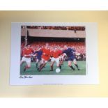 Football Bill Foulkes signed 16x20 mounted colour photo pictured in action for Manchester United.