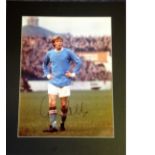 Football Colin Bell 20x16 signed mounted colour photo pictured in Manchester City kit. Bell played