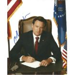 Bill Pullman Actor Signed President 8x10 Photo. Good Condition. All signed pieces come with a