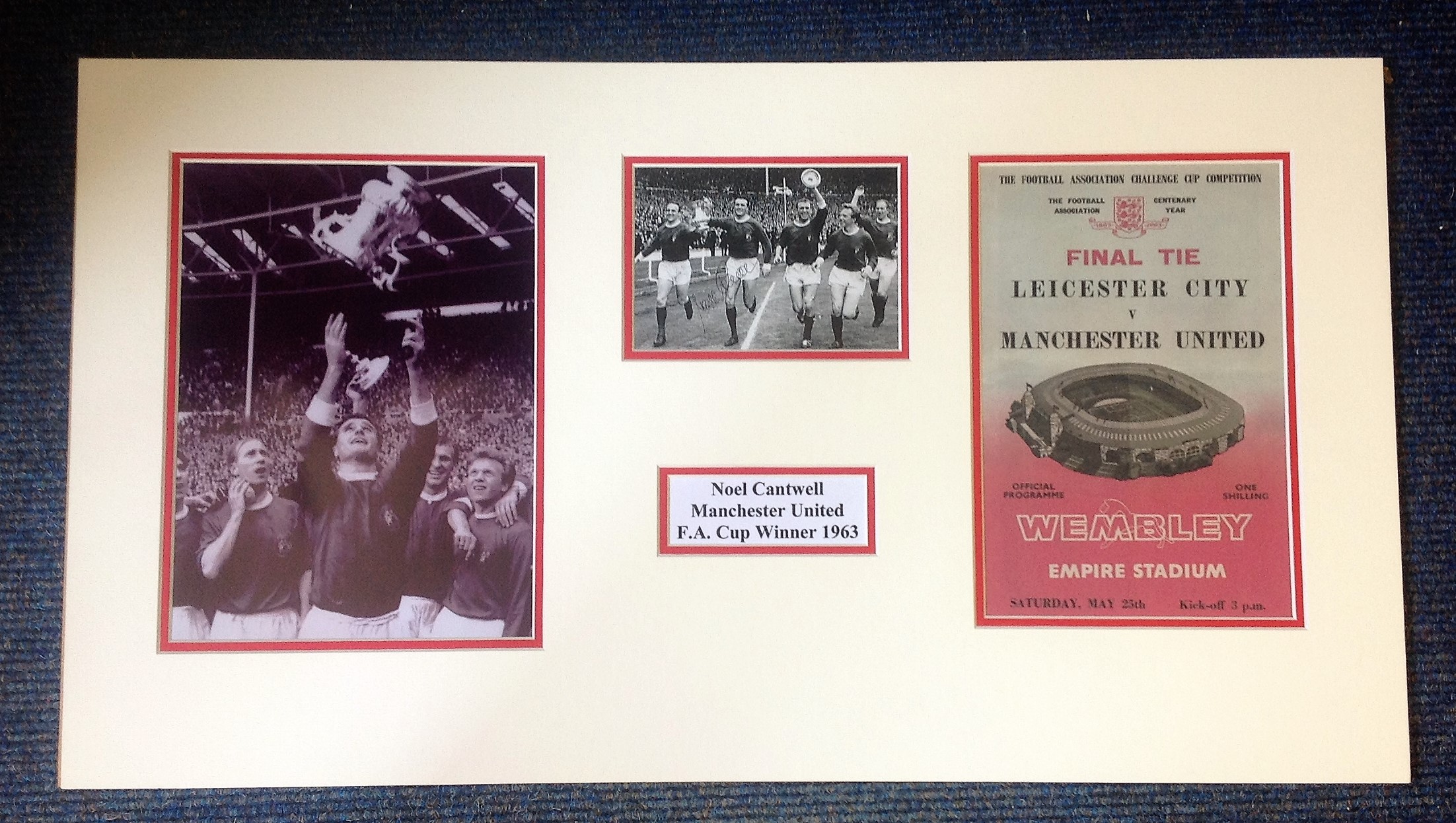 Noel Cantwell signed 6x4 b/w photo, mounted between b/w photo and copy of programme front cover.