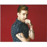 Ricky Wilson Kaiser Chiefs Singer Signed 8x10 Photo. Good Condition. All signed pieces come with a