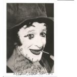 Marcel Marceau signed 7x5 b/w photo. arch 1923 - 22 September 2007 was a French actor and mime