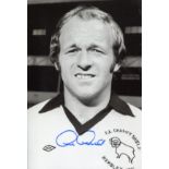 Archie Gemmill 8x12 Inch Photo Signed By Former Scotland And Derby County Star Archie Gemmill.