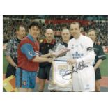 Football Autographed Gary McAllister Photo, A Superb Image Depicting The Leeds United Captain