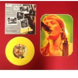 Catatonia 16x18 signature piece includes colour photo, 45 rpm vinyl record and record sleeve