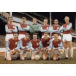 Football Autographed GEOFF HURST photo, a superb image depicting the West Ham United team selected