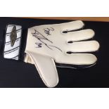 Football Tim Howard signed Goalkeepers glove. Timothy Matthew Howard born March 6, 1979 is an