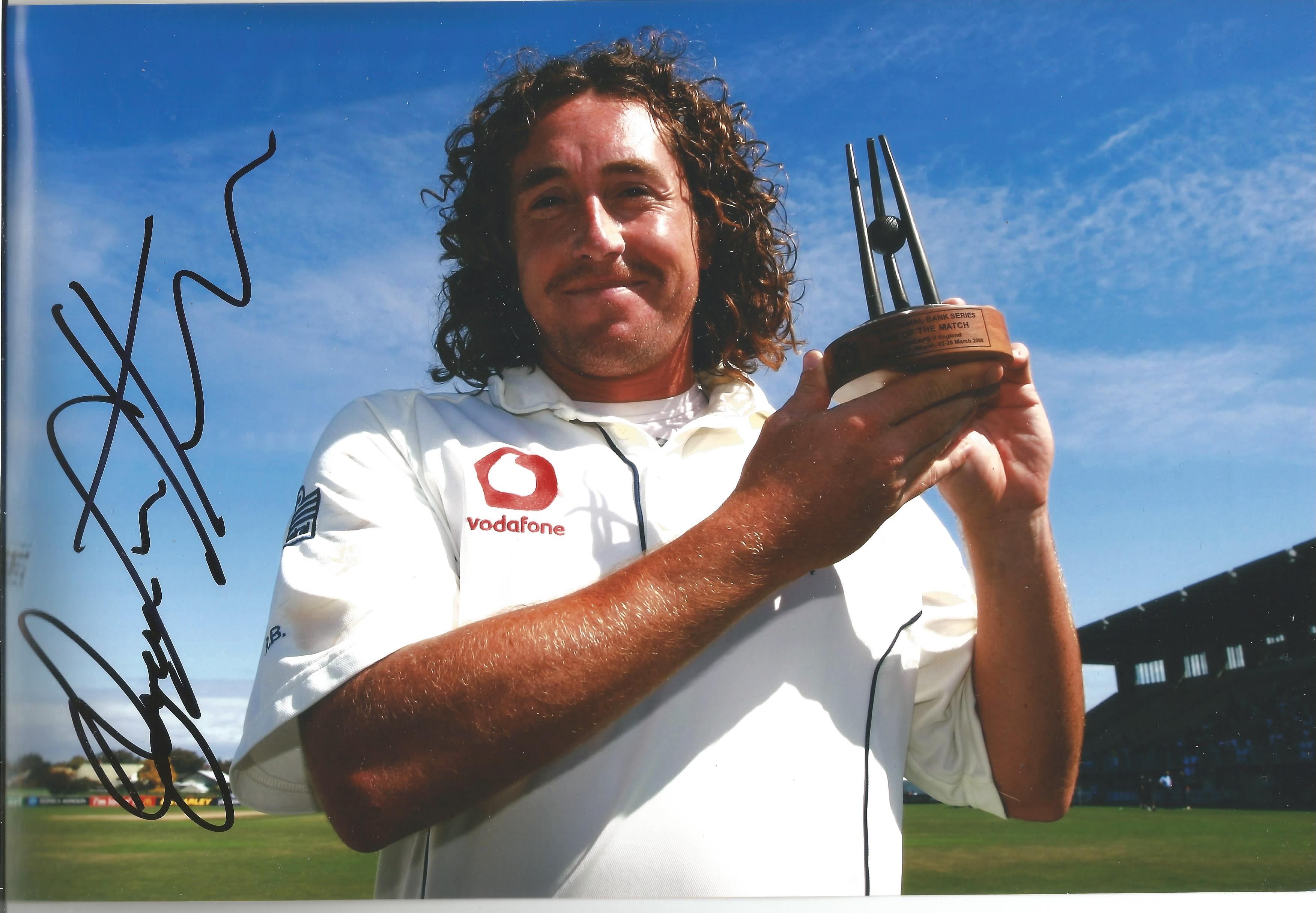 Cricket Ryan Sidebottom 8x12 signed colour photo. Ryan Jay Sidebottom born 15 January 1978 is a