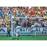 Football Autographed GORDON BANKS photo, a superb image depicting the England goalkeeper making an
