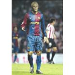 Football Eidur Gudjohnsen 12x8 signed colour photo pictured in action for Barcelona. Eidur