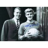 Football Autographed GARY SPRAKE photo, a superb image depicting the Leeds United goalkeeper