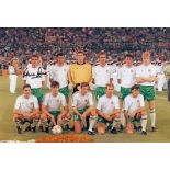 Football Autographed KEVIN MORAN photo, a superb image depicting Ireland players posing for a team