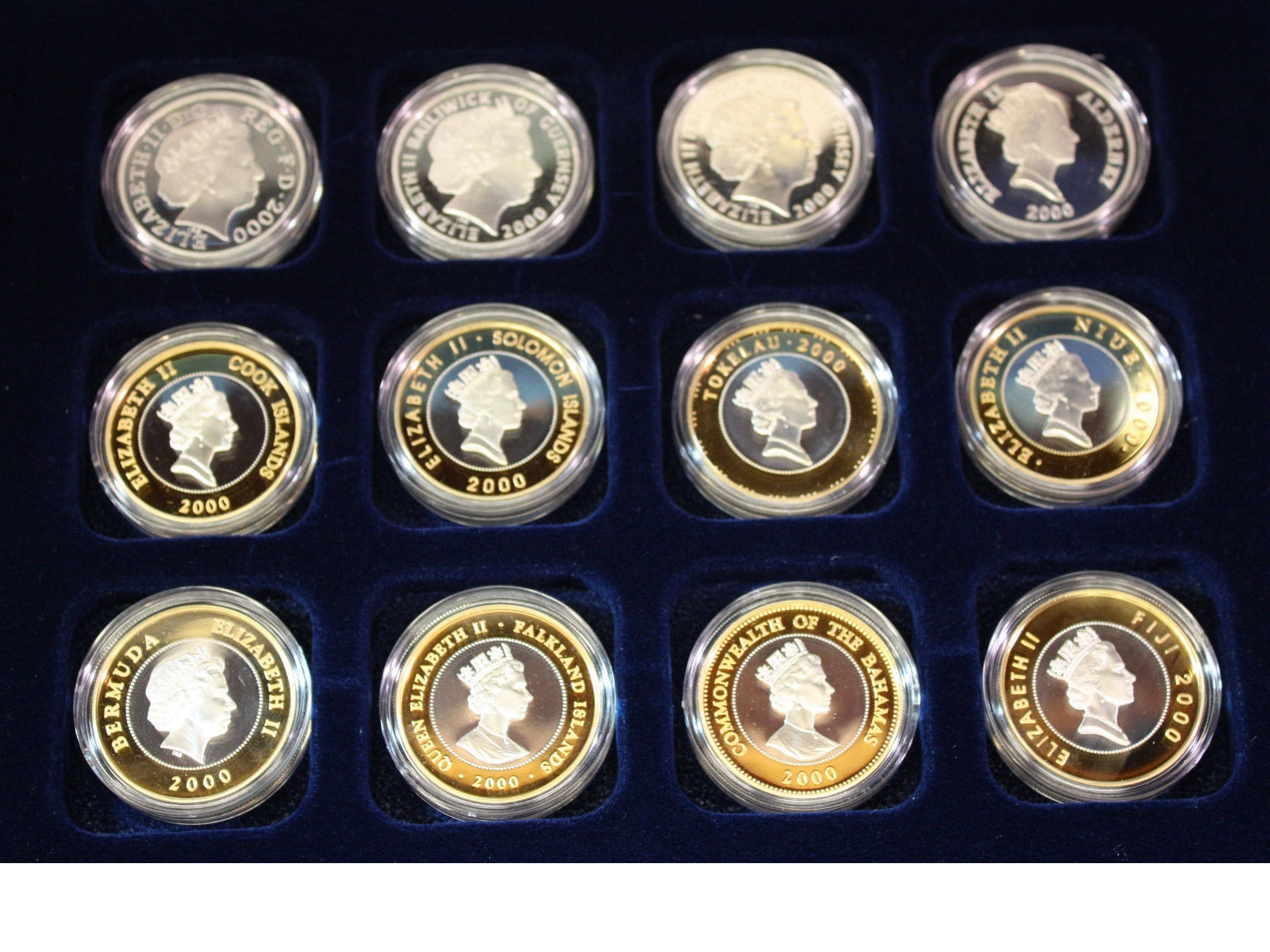 The Queen Mother 2001 Memorial Collection of 12 Silver Proof Coins Royal Mint. The Set contains 12 - Image 3 of 6