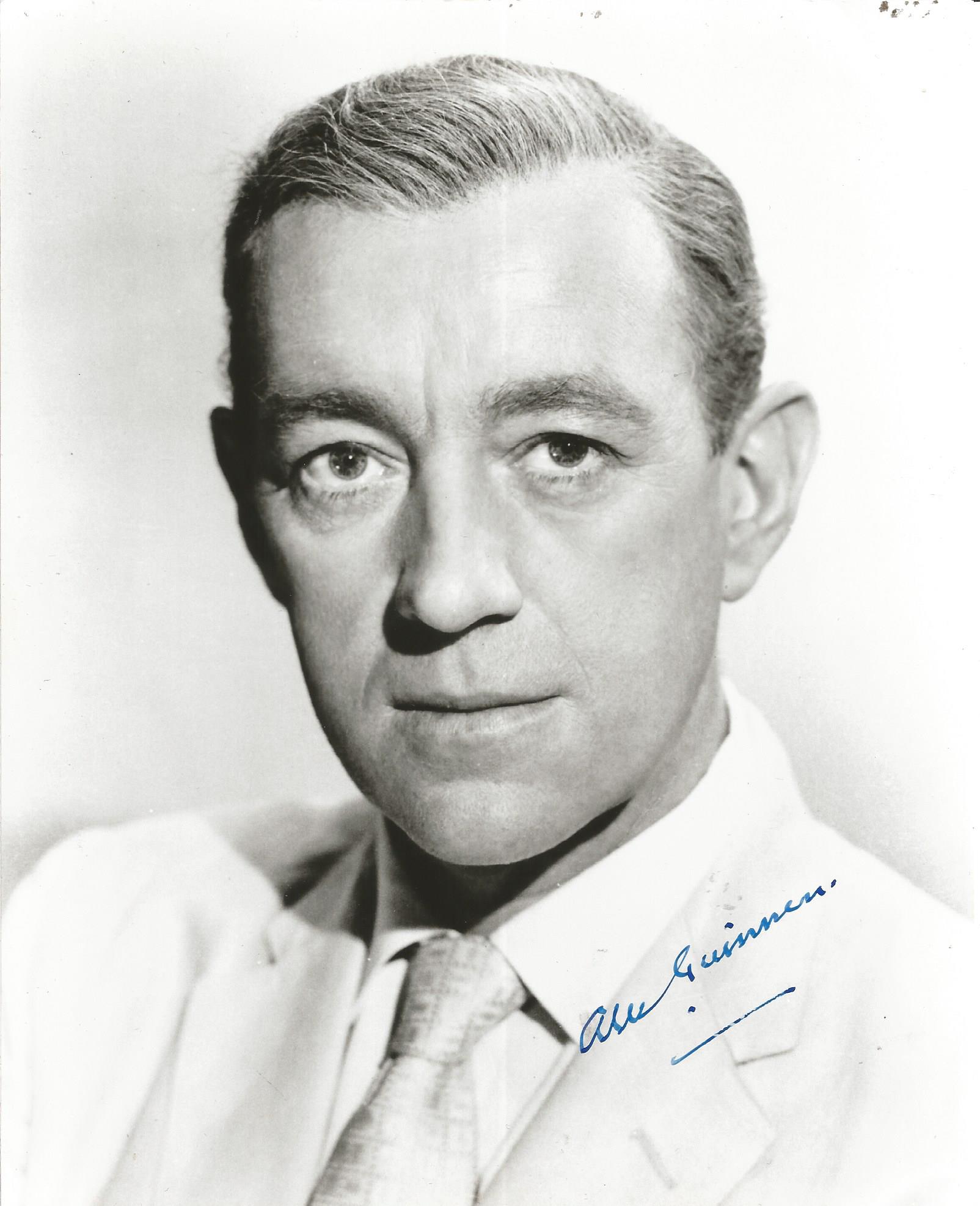 Sir Alec Guinness signed 8x10 b/w portrait photo. Guinness won an Academy Award, a BAFTA, a Golden