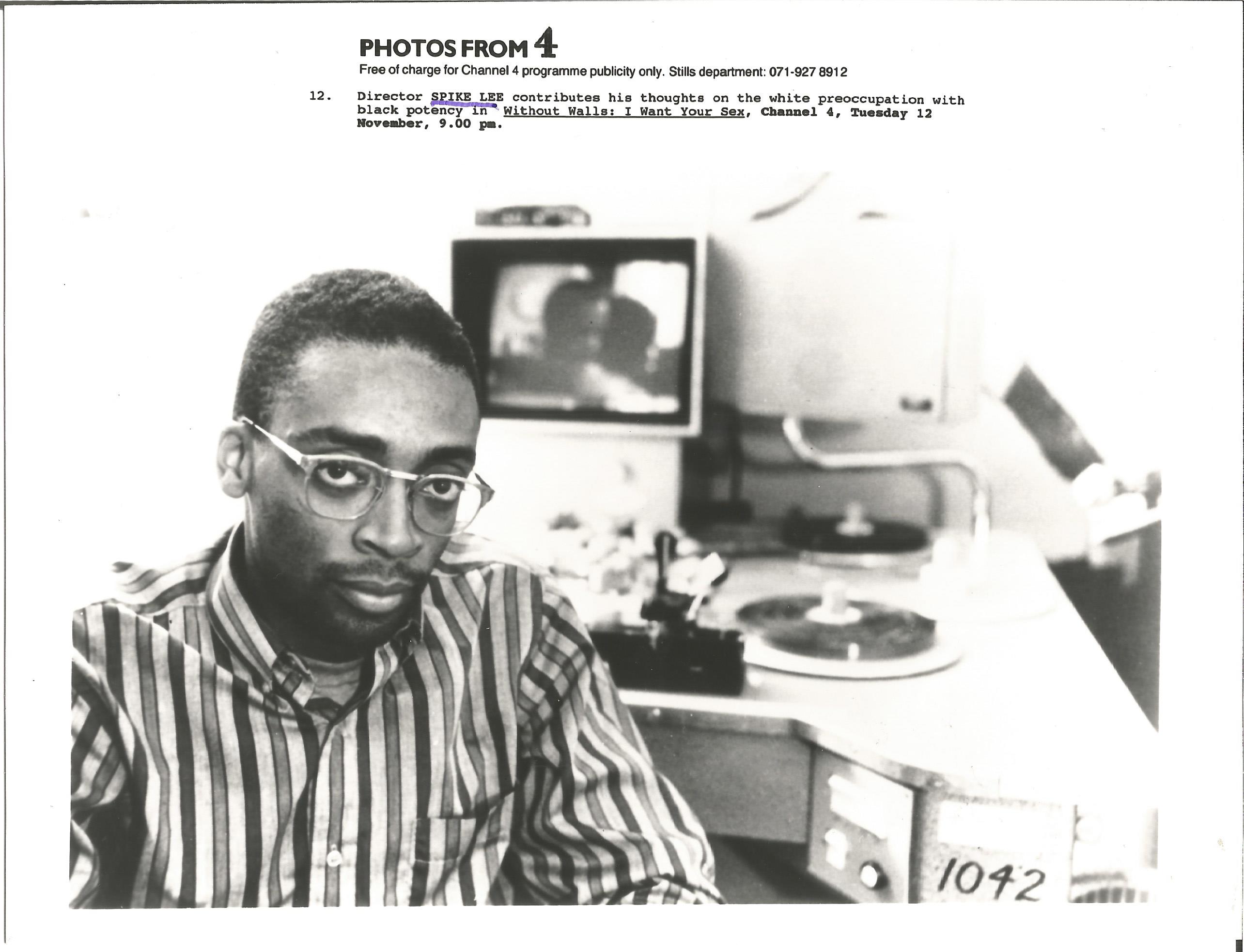 Spike Lee UNSIGNED 8x6 black and white press release photo. Good condition Est.