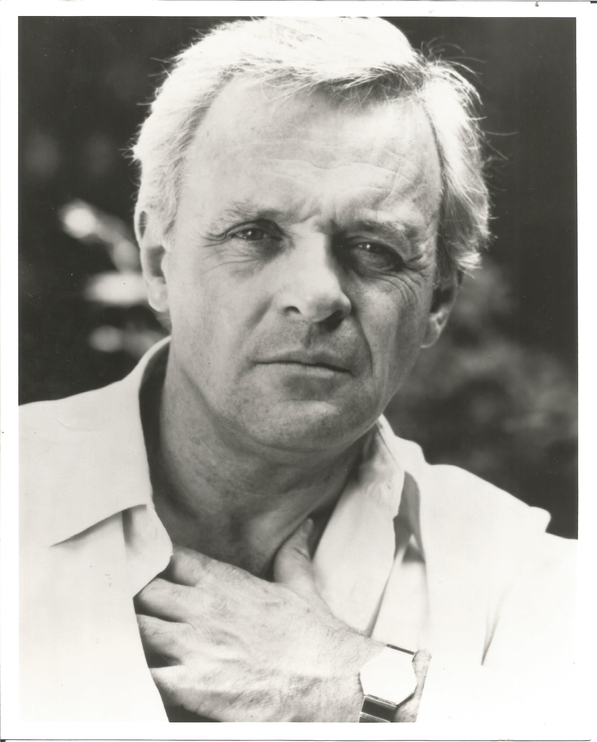 Anthony Hopkins UNSIGNED 10x8 black and white press release photo. Good condition Est.