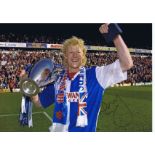 Football Autographed 16 X 12 Colin Hendry Photo, A Superb Image Depicting The Blackburn Rovers