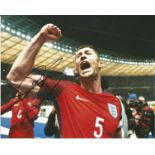 Football Gary Cahill Signed England 8x10 Photo. Good Condition. All autographs are genuine hand